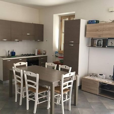 Casa A Montebello Di Bertona Con Vista Gran Sasso Βίλα Εξωτερικό φωτογραφία